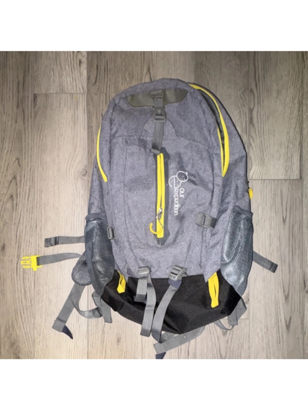 Gray & Yellow Men’s Backpack